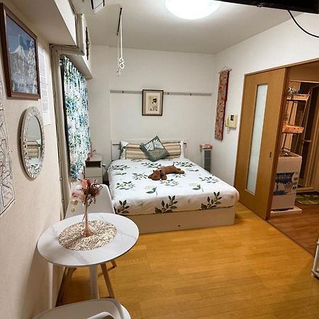 都心の家30 Square Meter King Size Bed With Stepping Rice Tokyo prefektur Exteriör bild
